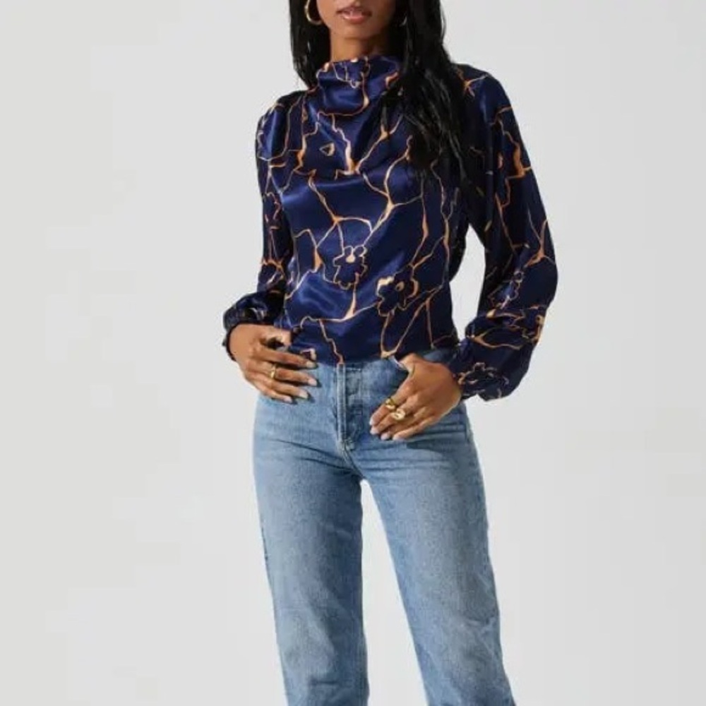 Women's Navy Floral Satin Long-Sleeve Blouse
